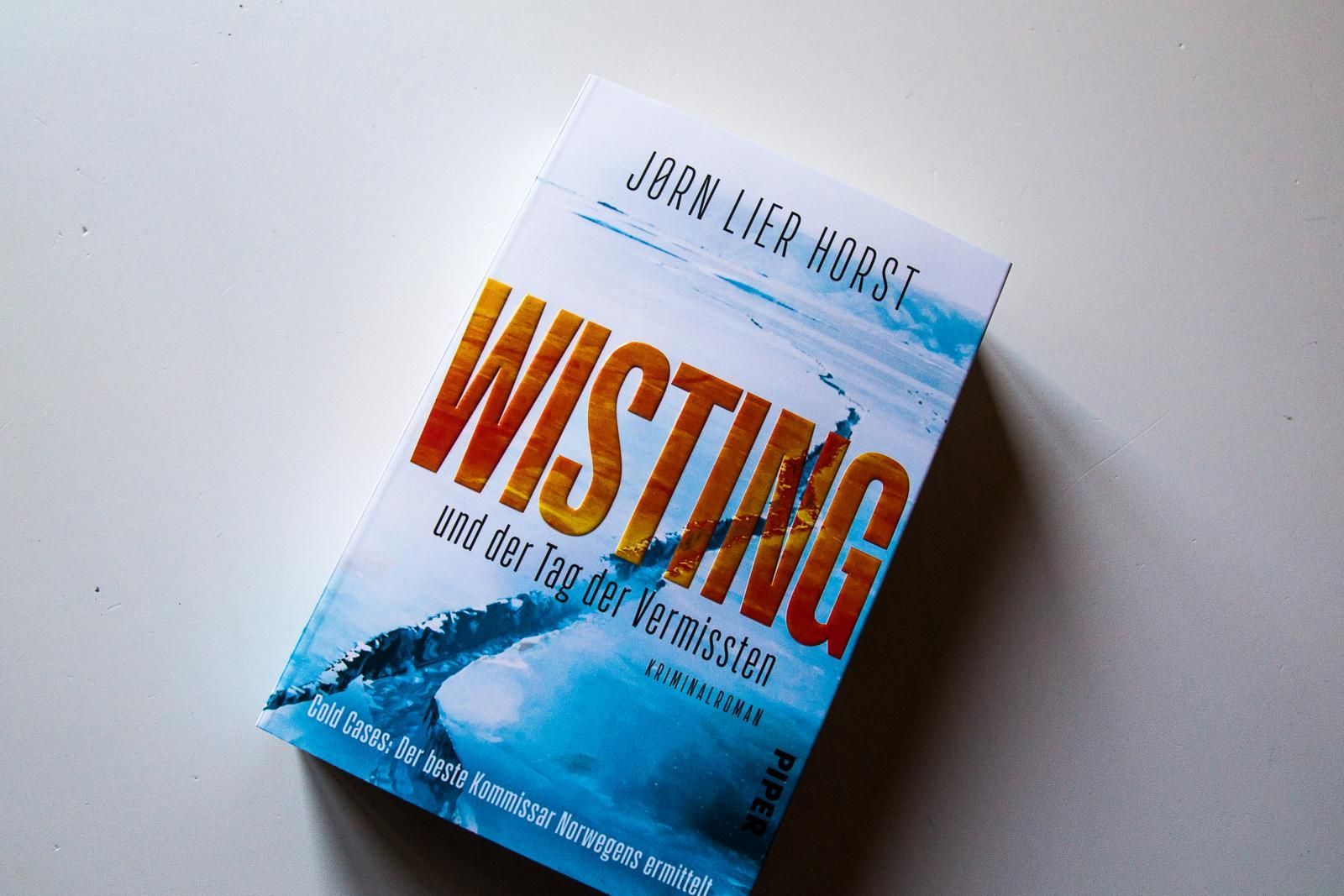Coverabbildung 4 von Wisting und der Tag der Vermissten