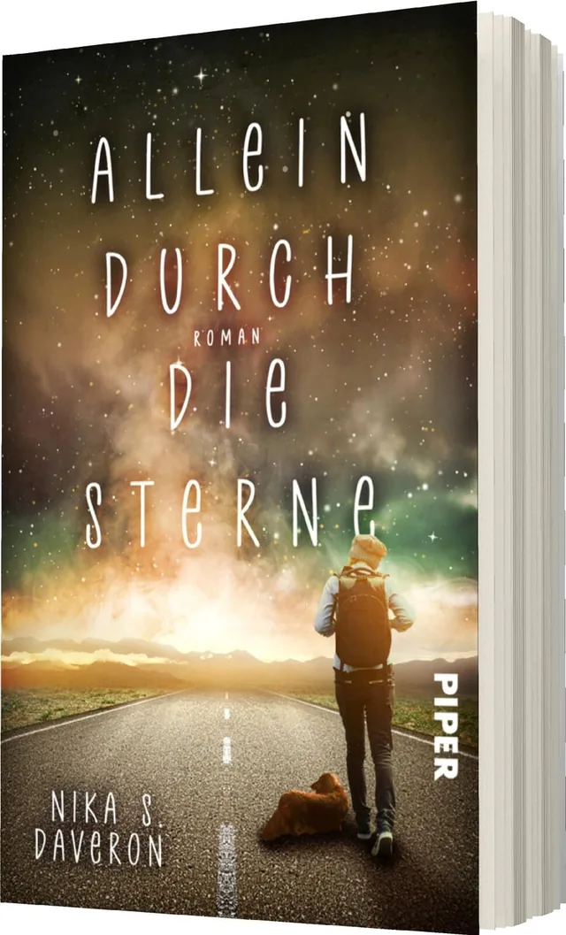 Das Buchcover zeigt eine weite, offene Straße, die unter einem spektakulären, sternenübersäten Himmel verläuft. In warmen Tönen von Orange und Blau strahlt der Himmel eine einladende, träumerische Atmosphäre aus. In der unteren Mitte steht der Titel „ALLE