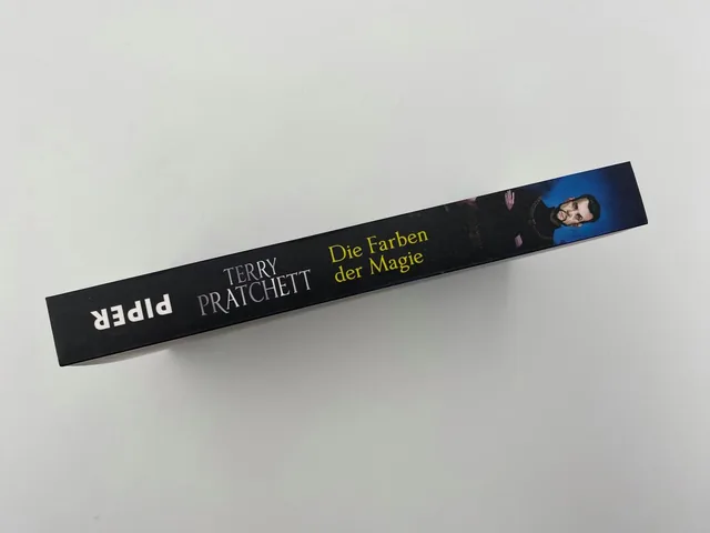 Innenansicht des Buches „Die Farben der Magie“