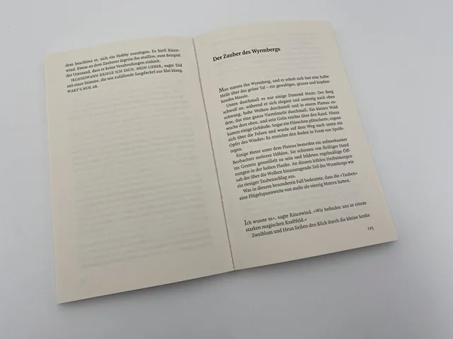 Innenansicht des Buches „Die Farben der Magie“