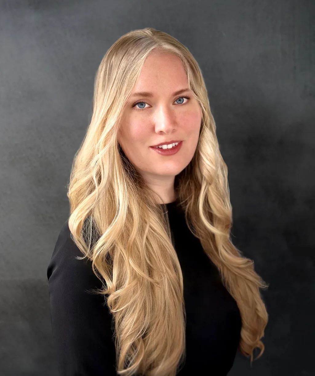 Foto von Elise Kova