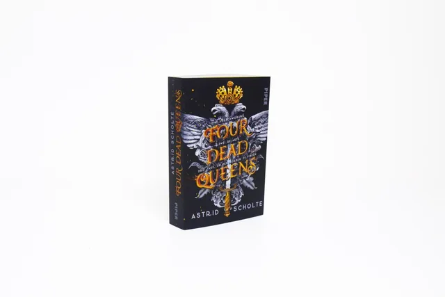 Coverabbildung 1 von Four Dead Queens