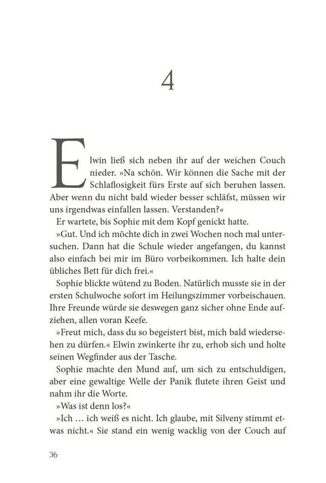 Gezeigt wird eine Innen- oder Zusatzansicht von „Keeper of the Lost Cities – Das Exil“. Der Text ist in einer gut lesbaren Serifenschrift gesetzt und in Schwarz gehalten. Die Seiten sind hell, was eine angenehme Lesbarkeit fördert.