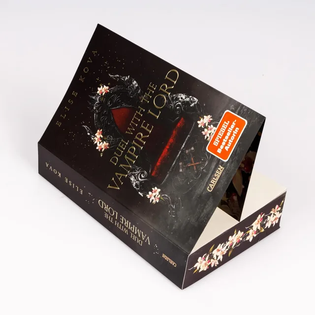 Abbildung 2 von Married into Magic: Duel with the Vampire Lord