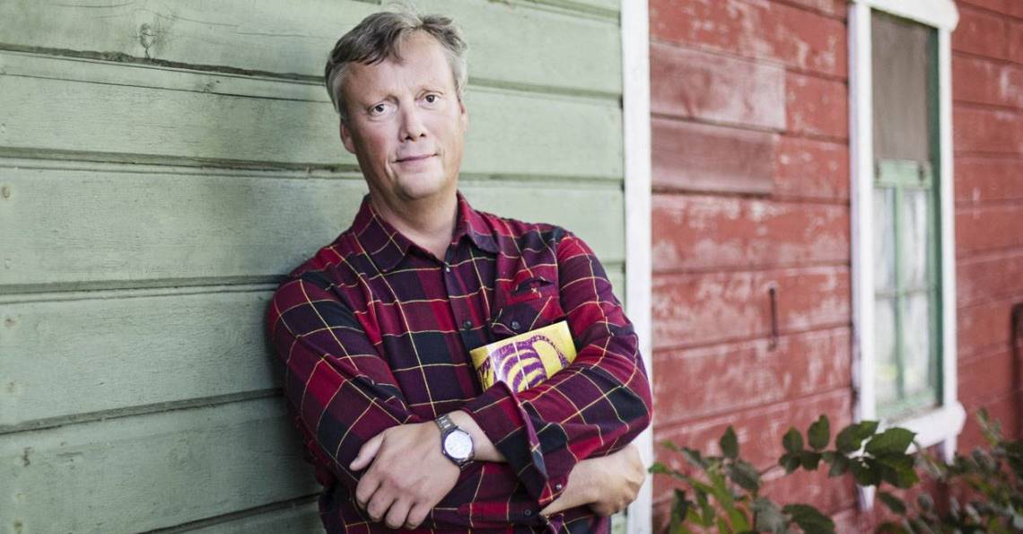 Ungläubige Pastorin gründet Körperverletzungsagentur Jonas Jonassons