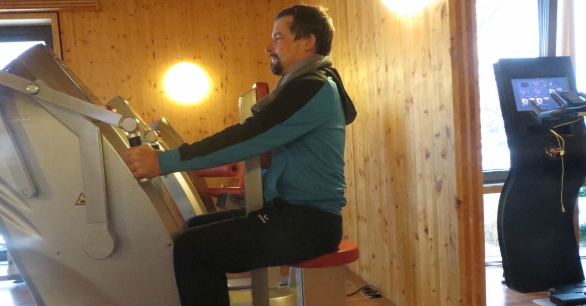 Hilft das Fitnessstudio bei Rückenschmerzen?